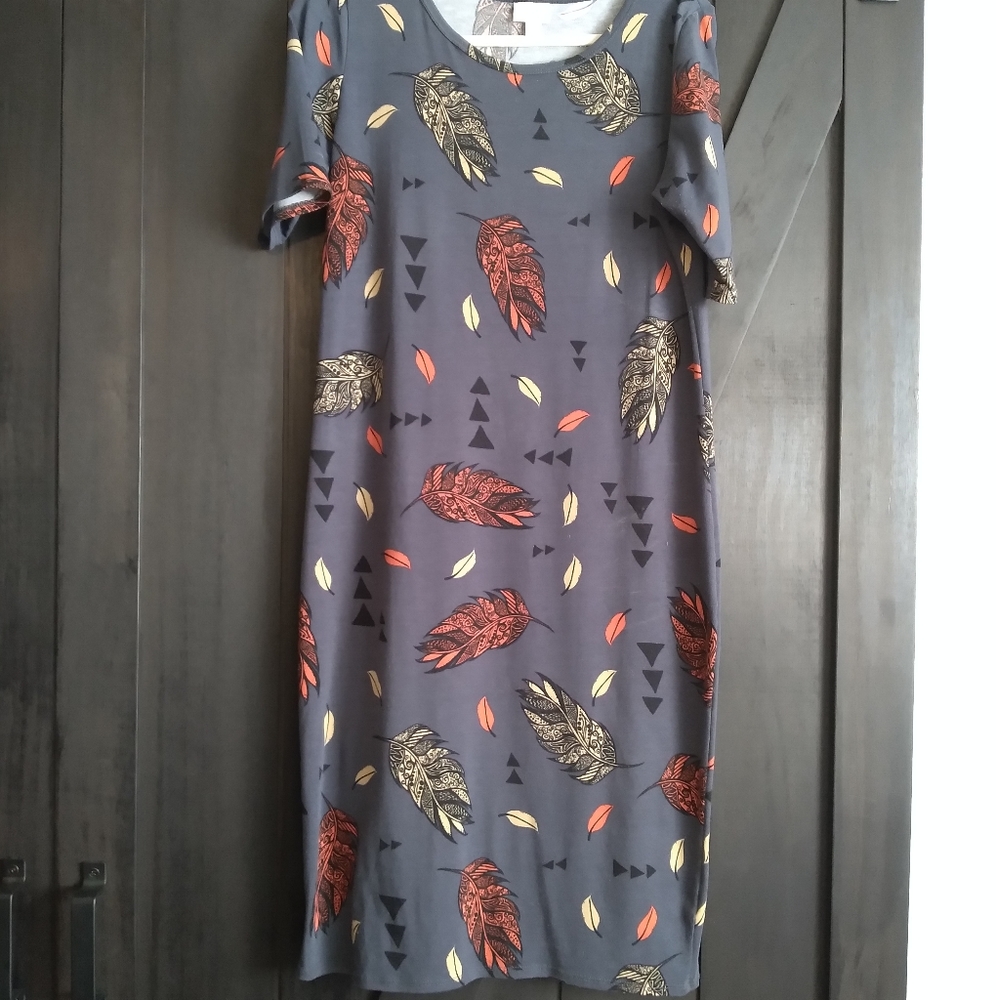 Lularoe Julia Feathers & Leaves